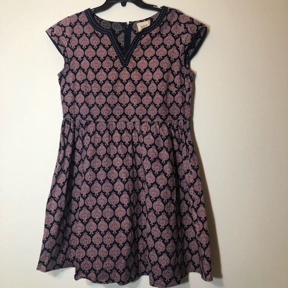 Mata Traders Dresses & Skirts - Mata Trader Cap Sleeved Dress, L